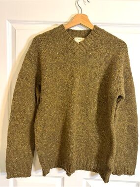 Jcrew Shetland Wool Vneck Sweater Olive Green.